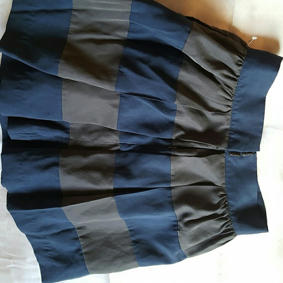 💋Bcbgeneration skirt  Striped small - Picture 4 of 5
